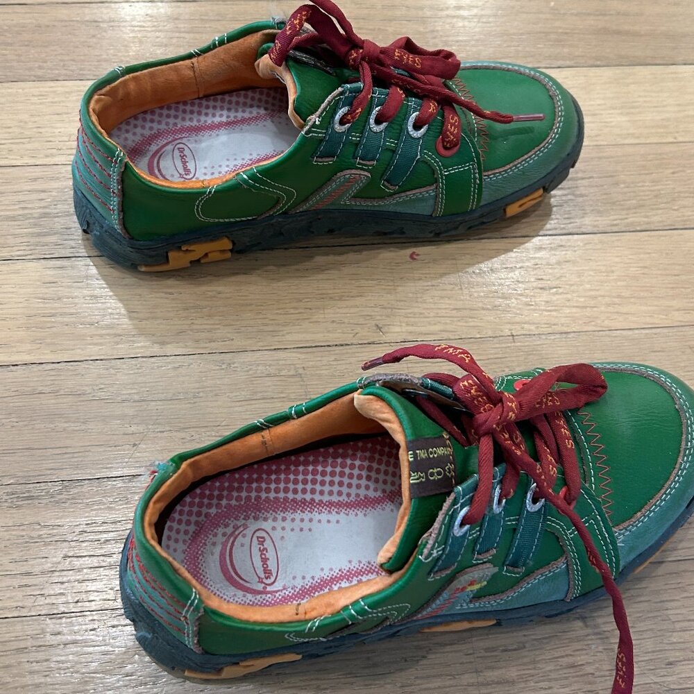 Green TMA Eyes brand shoes - size 38 (size 7.5 or 8 in US)